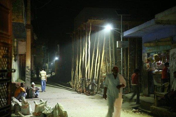 solar street light in india